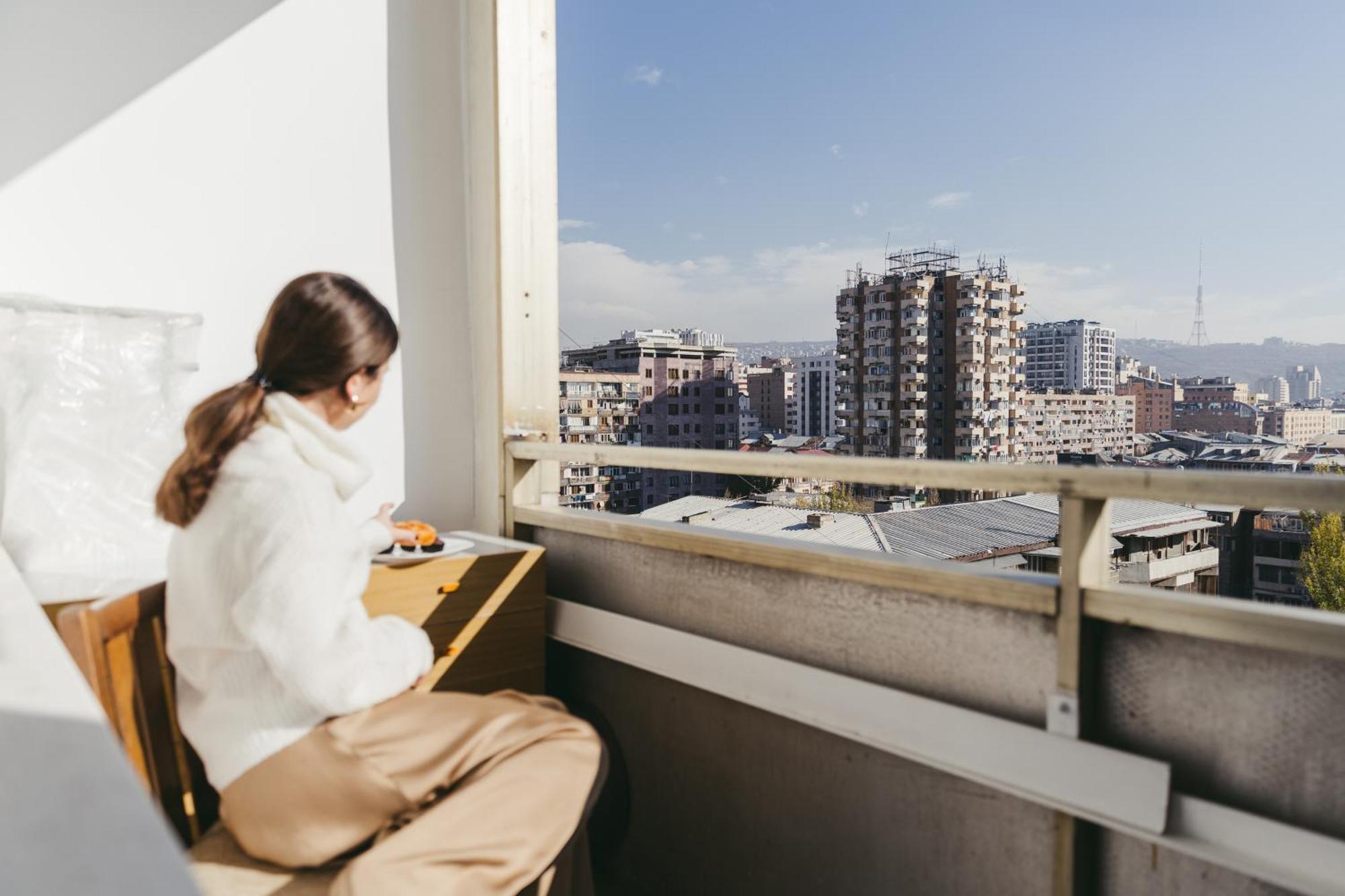 Appartement Saryan Retreat Balcony Bliss Self-Checkin Keygo 36 à Erévan Extérieur photo